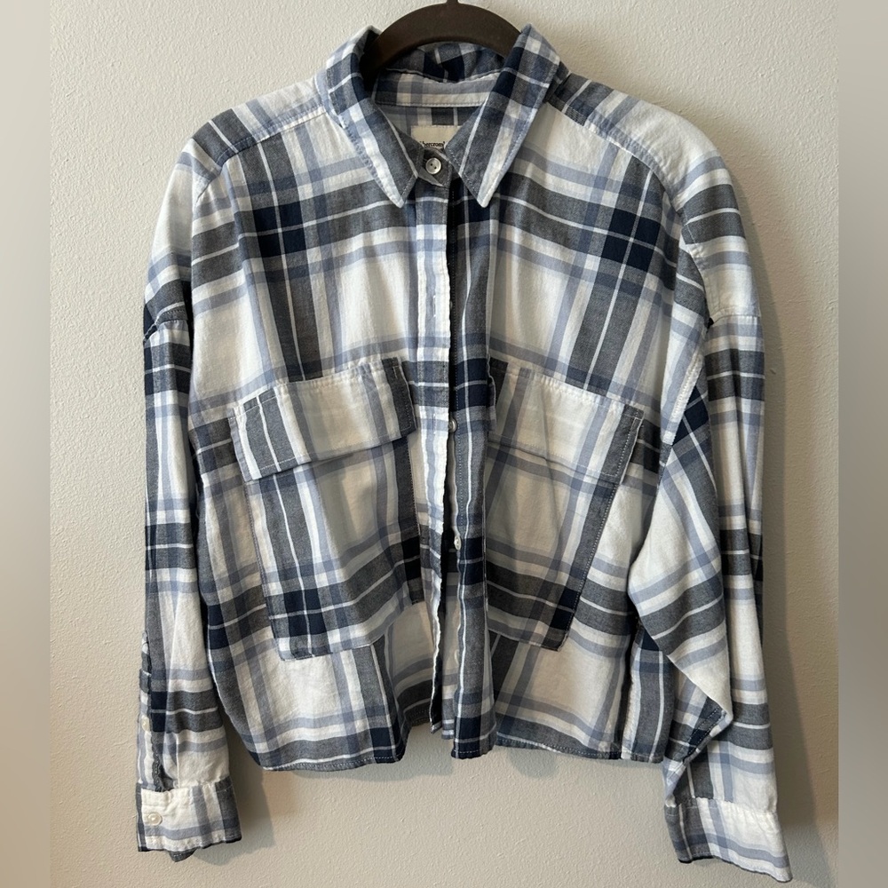 Abercrombie & Fitch Cropped Plaid Button-Down Shirt